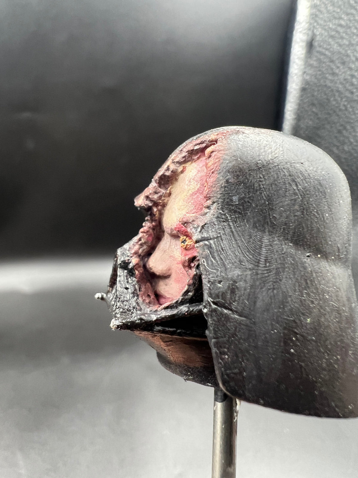 Damaged Dark Head Sculpt