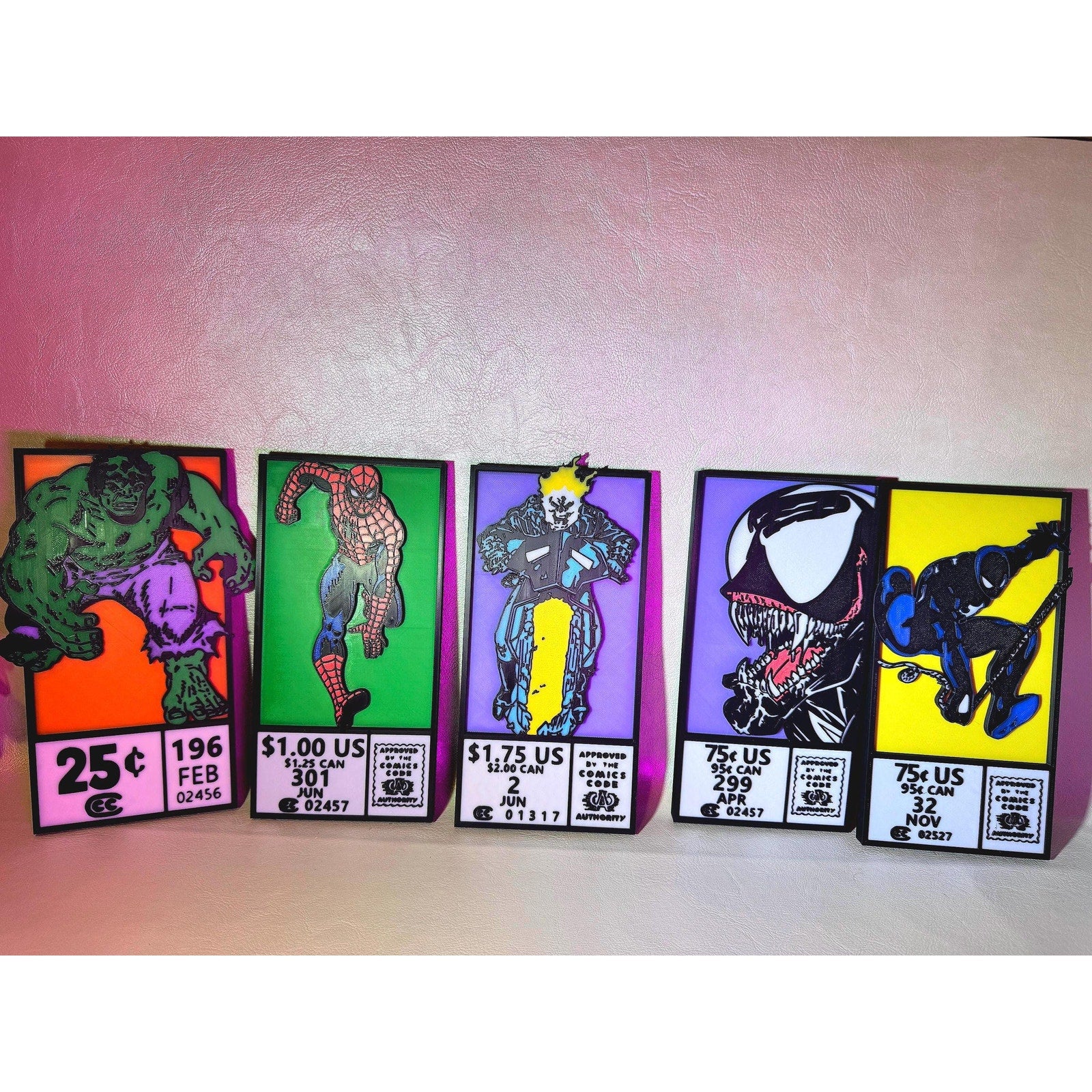 3D Printed Corner Box, Hero-Inspired Display Décor, Comic-Themed Collectible Shelf Accent, Decorative Display Piece for Collectors, HeroBox